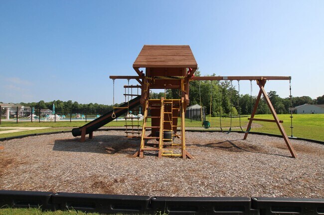 Building Photo - Maintenance Free Living!