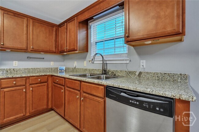 Building Photo - 50 Lake Shore Blvd