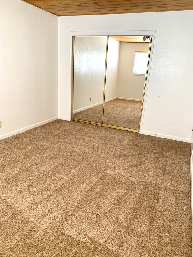 Building Photo - 6798 DP