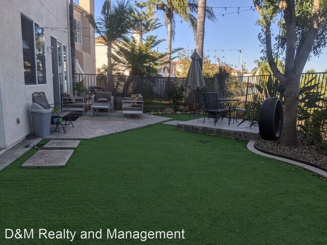 Building Photo - 3 br, 2.5 bath House - 11161 Caminito Arcada