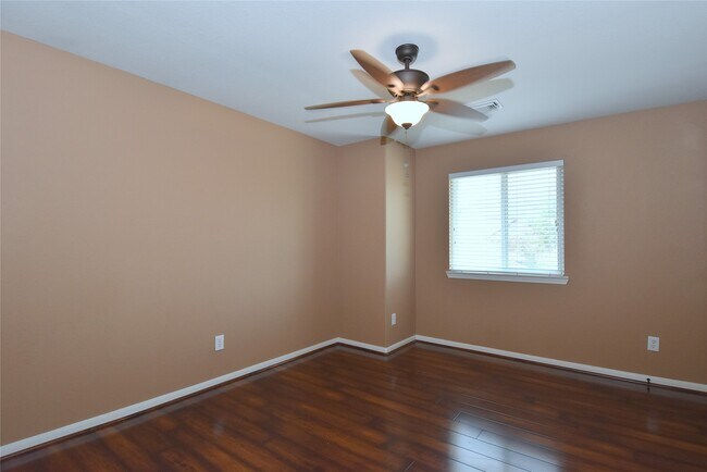 Building Photo - 21123 Amber Crossing Dr