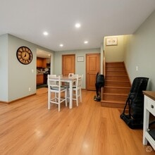 Building Photo - 156 Quincy Shore Dr