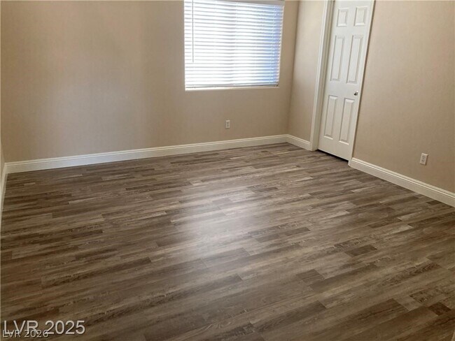 Building Photo - 3120 Whispering Canyon Ct