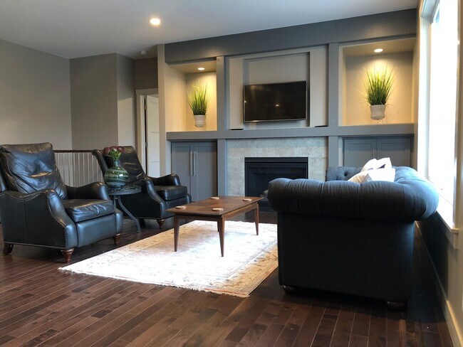 Building Photo - 2018 New Construction Your Home Away From Home