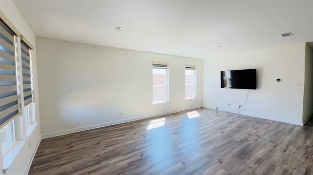 Building Photo - 2512 Wheeler Ave