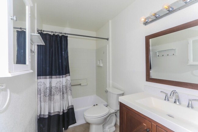 Building Photo - 91-1073 Oaniani Street Unit #8H