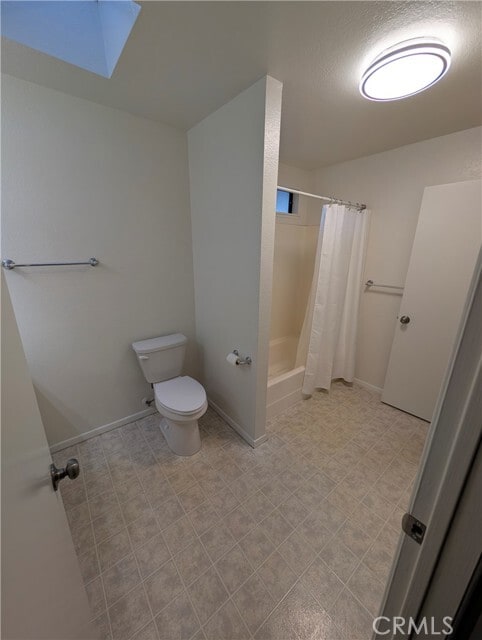 Building Photo - 1715 Encino Ave