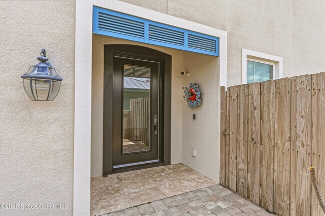 Building Photo - 107 7th Ave