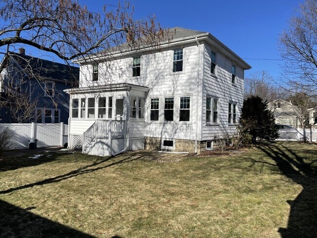 Building Photo - 28 Theresa Ave