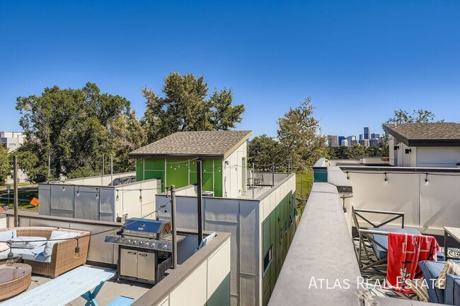 Building Photo - 2227 Eliot St