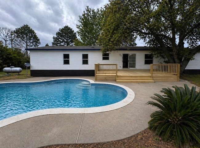Building Photo - 1506 Airline N