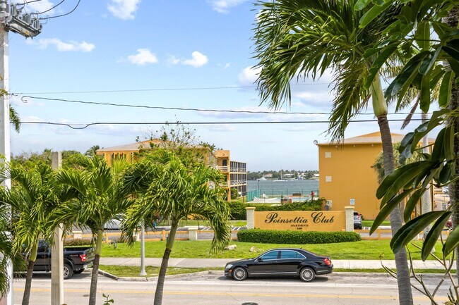 Building Photo - 5411 N Flagler Dr