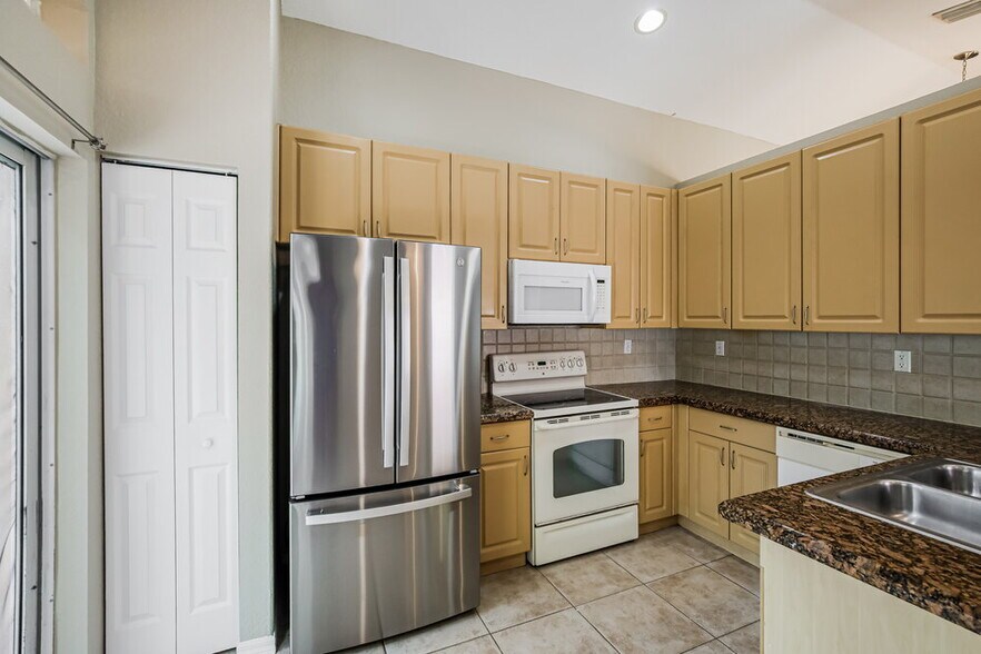 Building Photo - 1538 SE 20th Pl