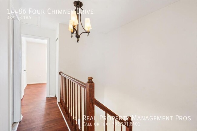 Building Photo - 14486 Four Chimney Dr