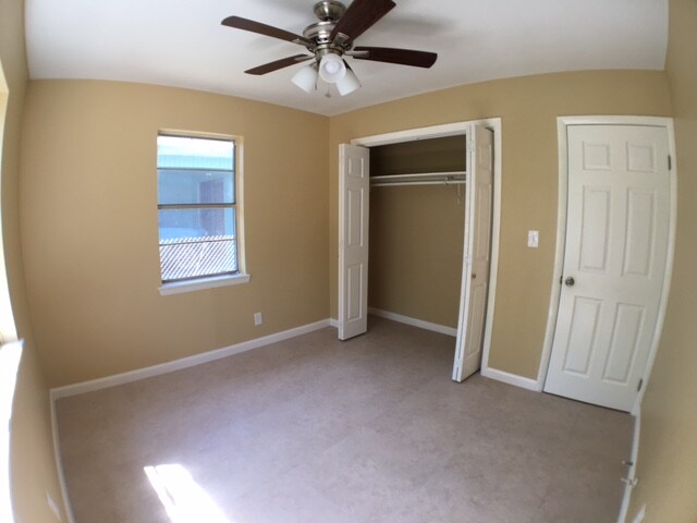 Building Photo - 823 S 17th Ave