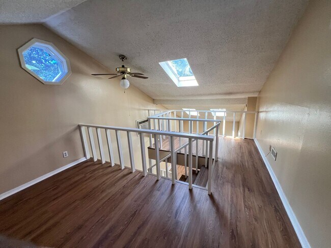 Building Photo - Shelmar Drive