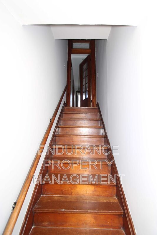 Building Photo - 2539 Melrose Ave