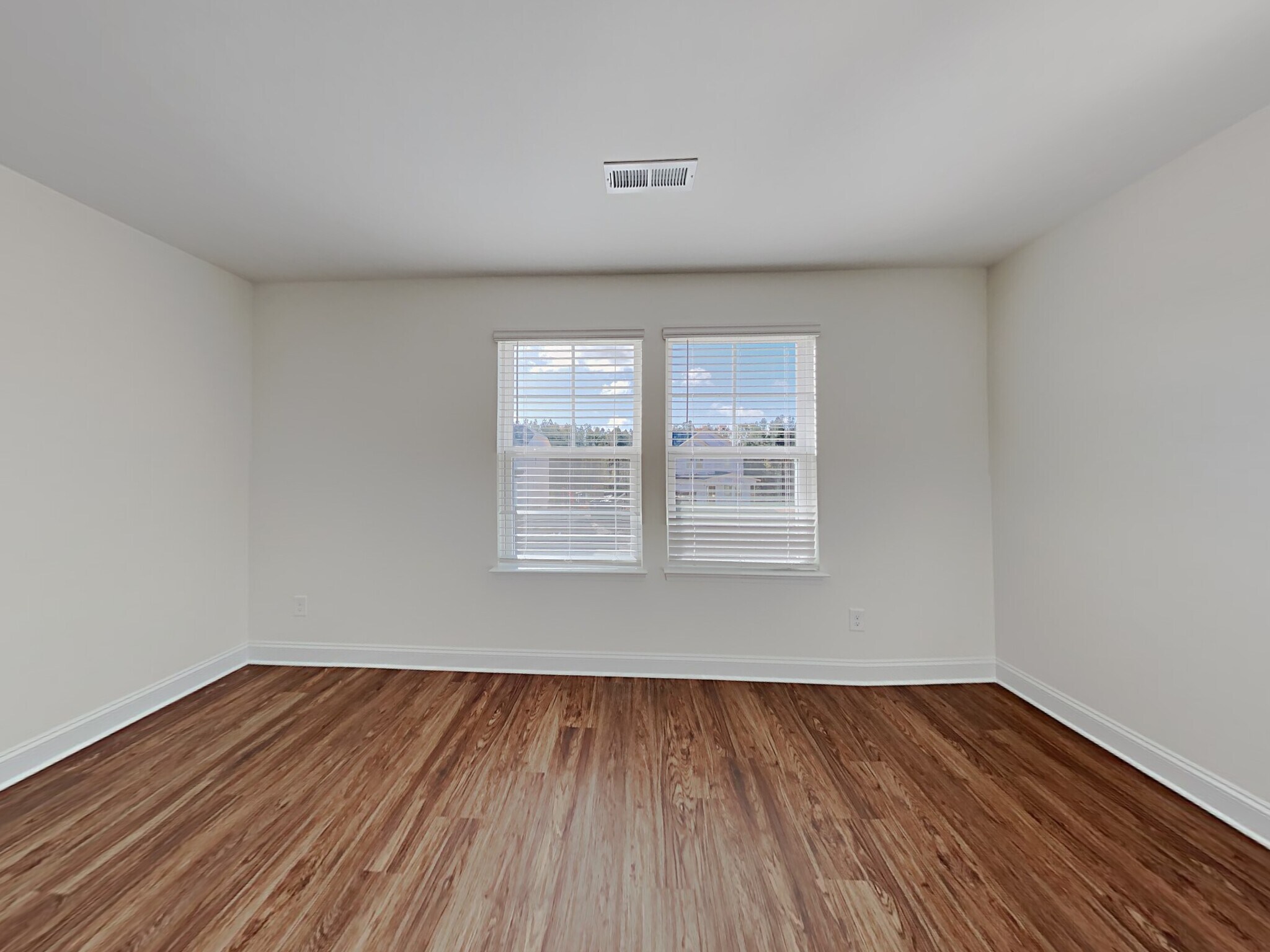 Building Photo - 1124 Bentley Pl