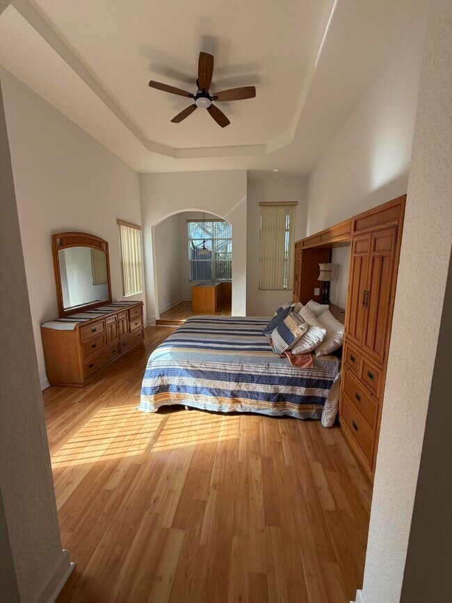 Building Photo - 10440 Cypress Lakes Preserve Dr