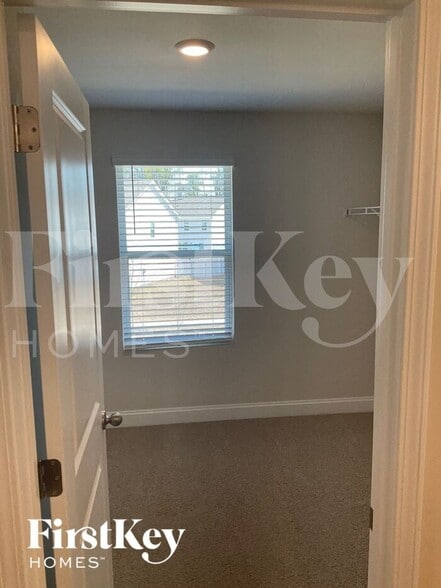 Building Photo - 5427 Cobblestone Glen Dr