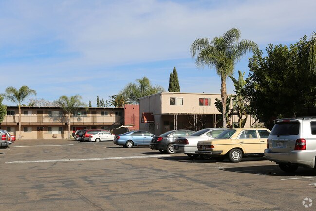 Primary Photo - Park West Apartments