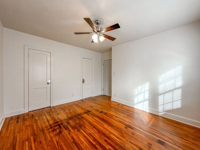 Building Photo - 1021 S 25th St