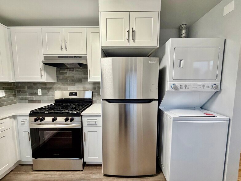 Building Photo - 29 Lee Ct