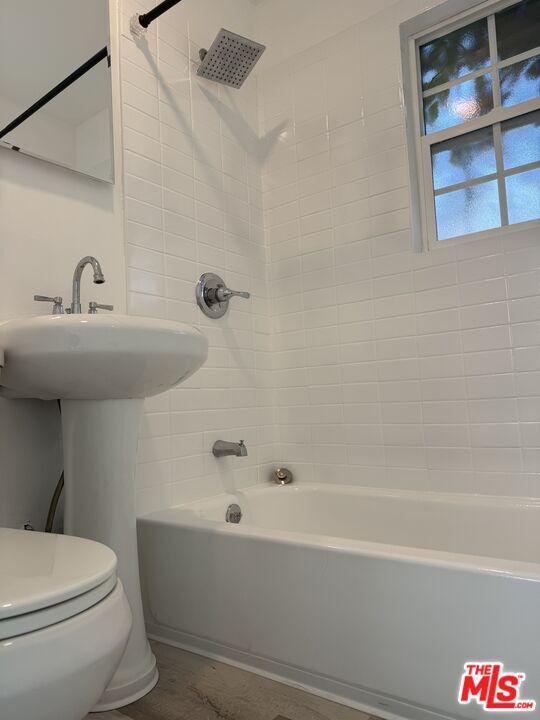 Building Photo - 2235 W 14th St