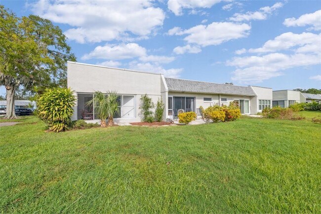 Building Photo - 3942 Trophy Blvd