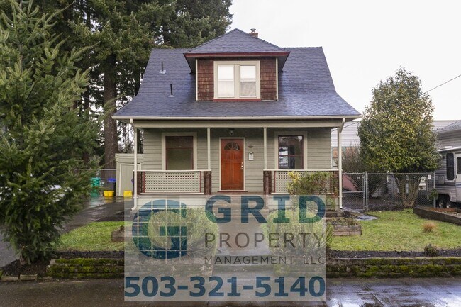 Building Photo - Spacious 3 Bedroom, 2 Bath Craftsman - Creston Park Neighborhood - A Must See!