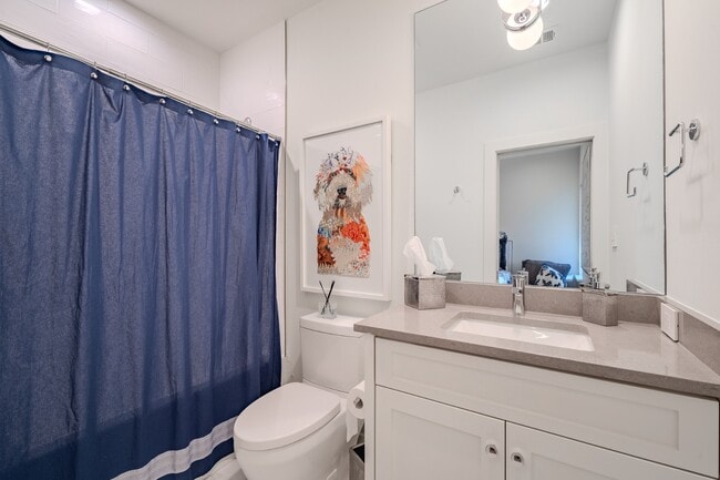 Building Photo - Open Concept custom build by Hudson Co in Highland Park!