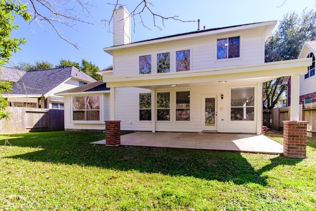 Building Photo - 2918 Five Oaks Dr