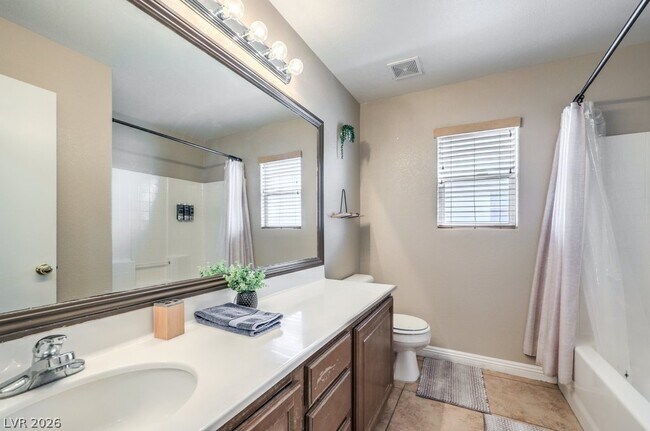 Building Photo - 5663 Artesia Lake Ct