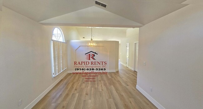 Building Photo - 8477 Ceonothus Ct