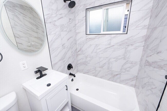 Building Photo - 2813-15 46th St