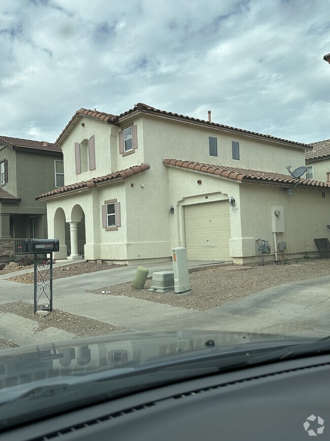 Building Photo - 7637 E Saguaro Overlook Dr