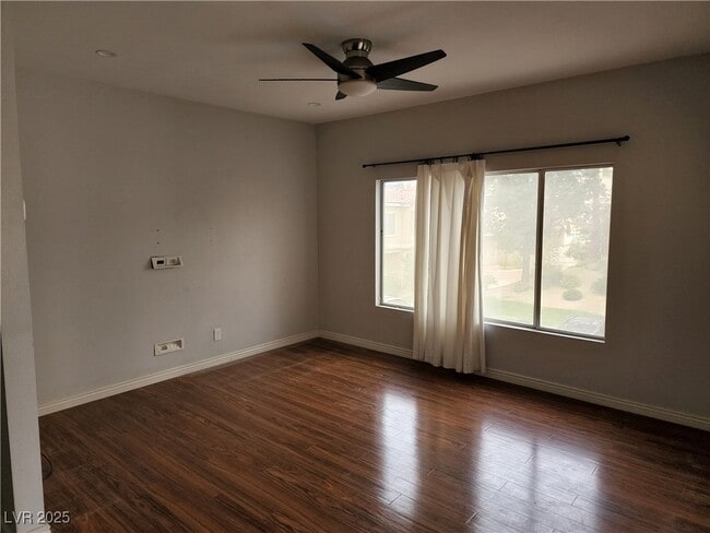 Building Photo - 251 S Green Valley Pkwy