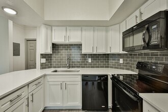 Building Photo - Get Up to 3 Weeks Free – Plus an Exclusive...