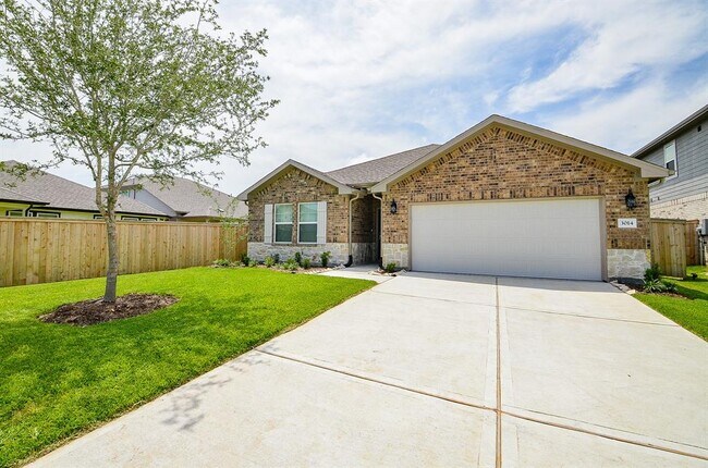 Primary Photo - 3014 Long Smith Cottage Ct