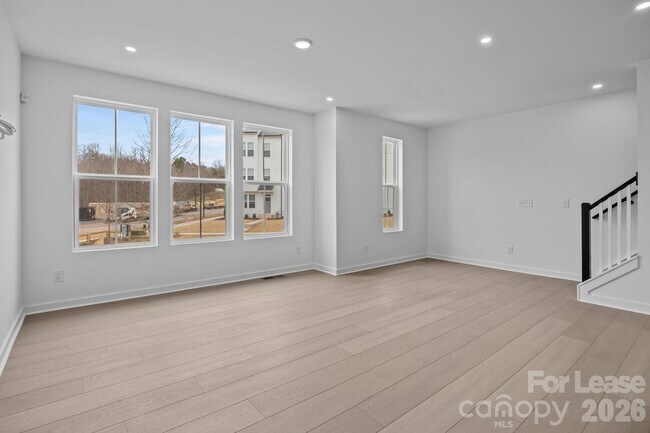 Building Photo - 4332 Honeywalk Ln