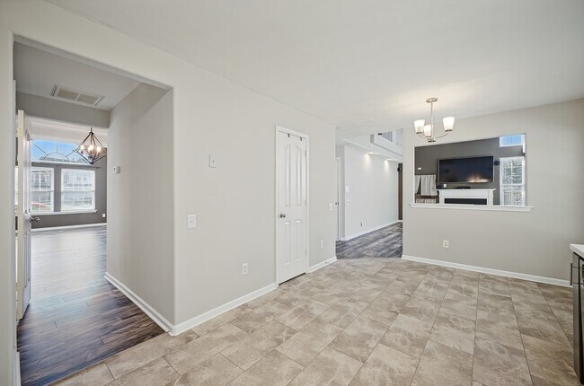 Building Photo - 601 Pawleys Arch
