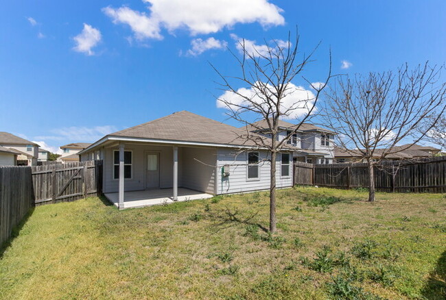 Building Photo - Beautiful 3 BR/2 bath home in Avery Park r...