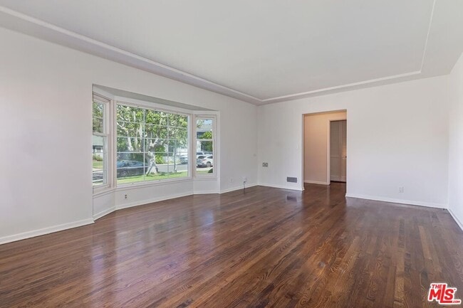 Building Photo - 7719 Hosford Ave