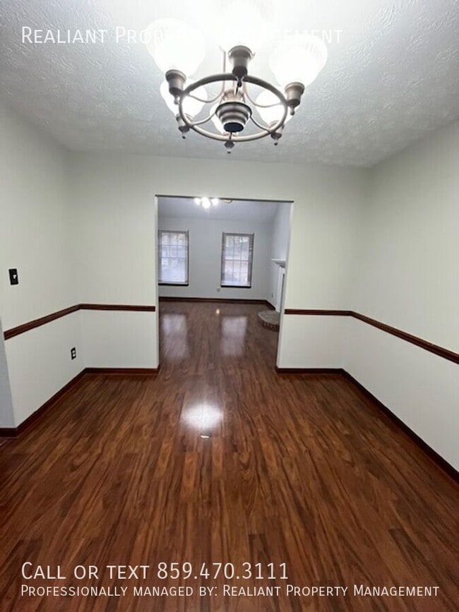 Building Photo - 3809 Dicksonia Dr