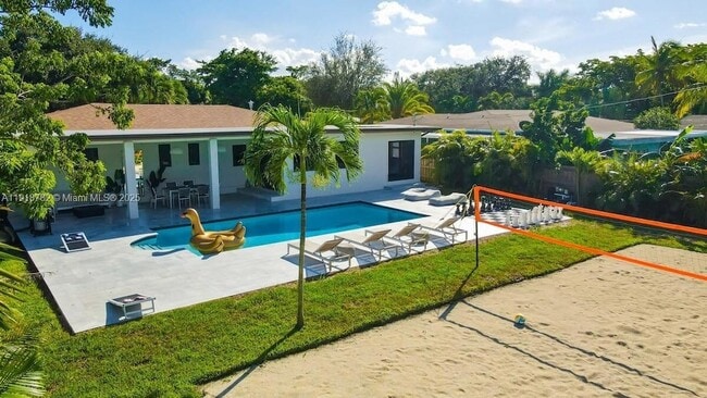 Building Photo - 305 NW 124th St