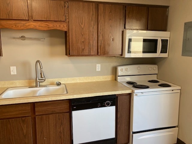 Building Photo - 643 Kennedy Dr