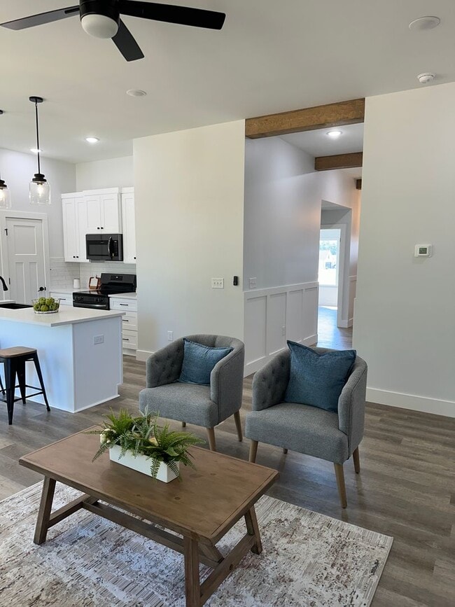 Building Photo - Beautiful Home for Rent – Modern Comforts ...