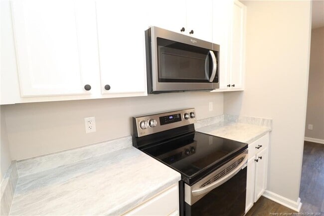 Building Photo - 5112 Mabe Dr