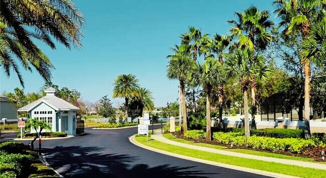 Building Photo - Exquisite Retreat: Luxury Living in Waterside Pointe