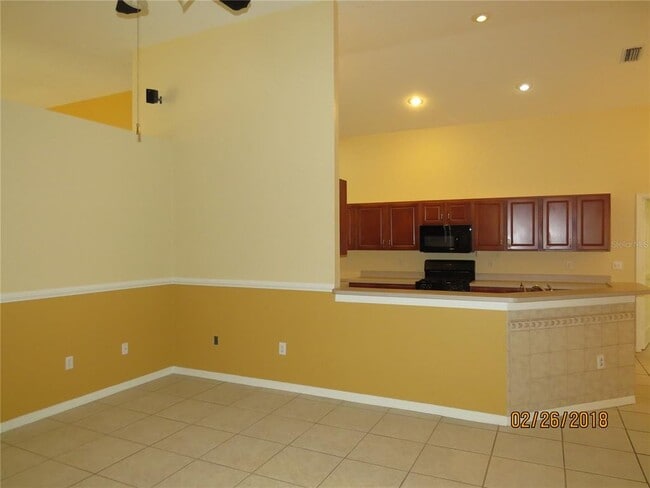 Building Photo - 9427 Hunters Pond Dr